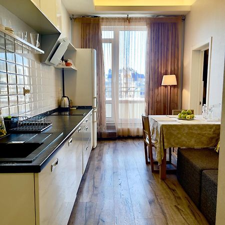 Апартаменты Ясная Поляна Odessa Ngoại thất bức ảnh